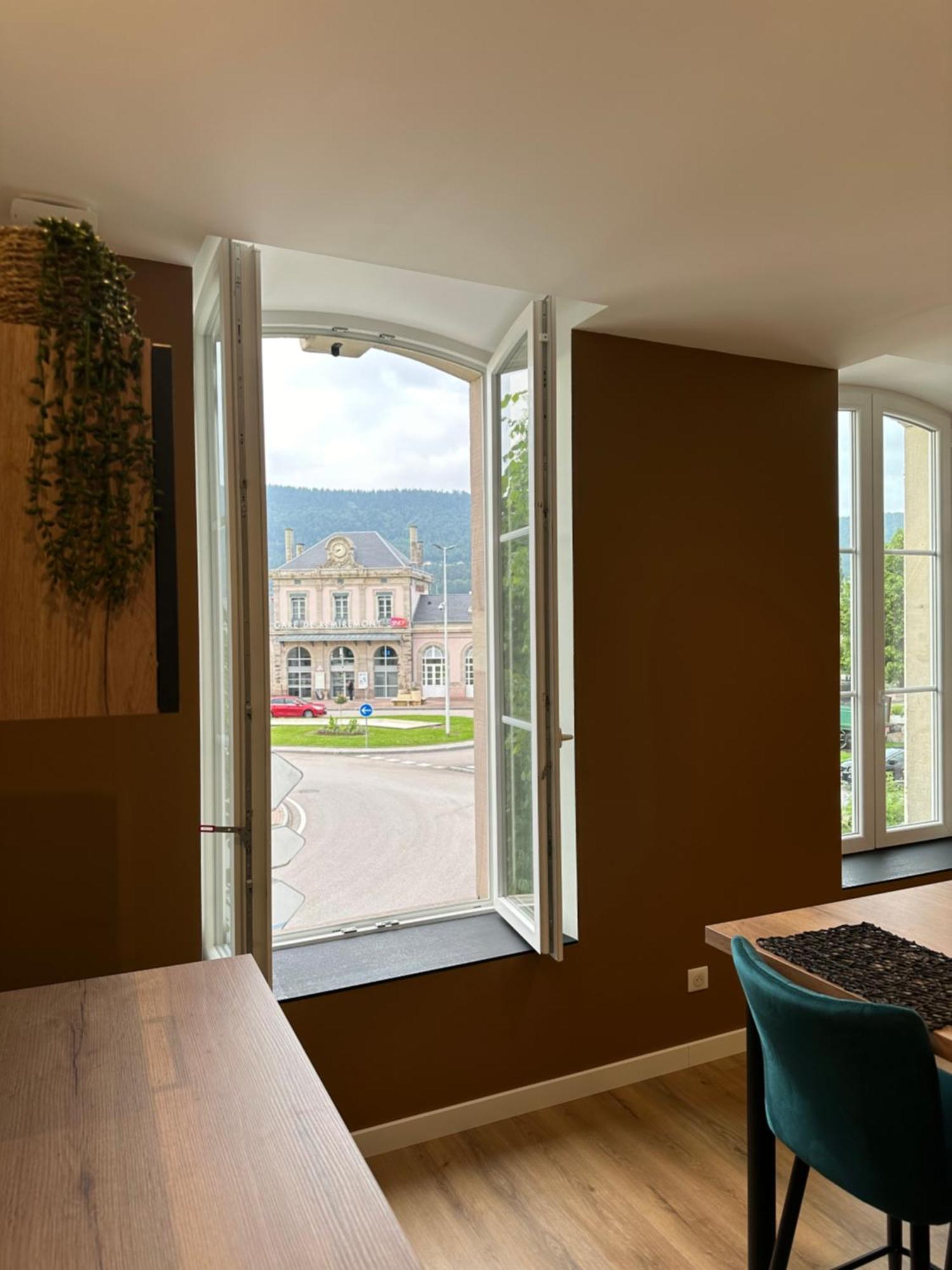Appartement De La Gare Remiremont Buitenkant foto